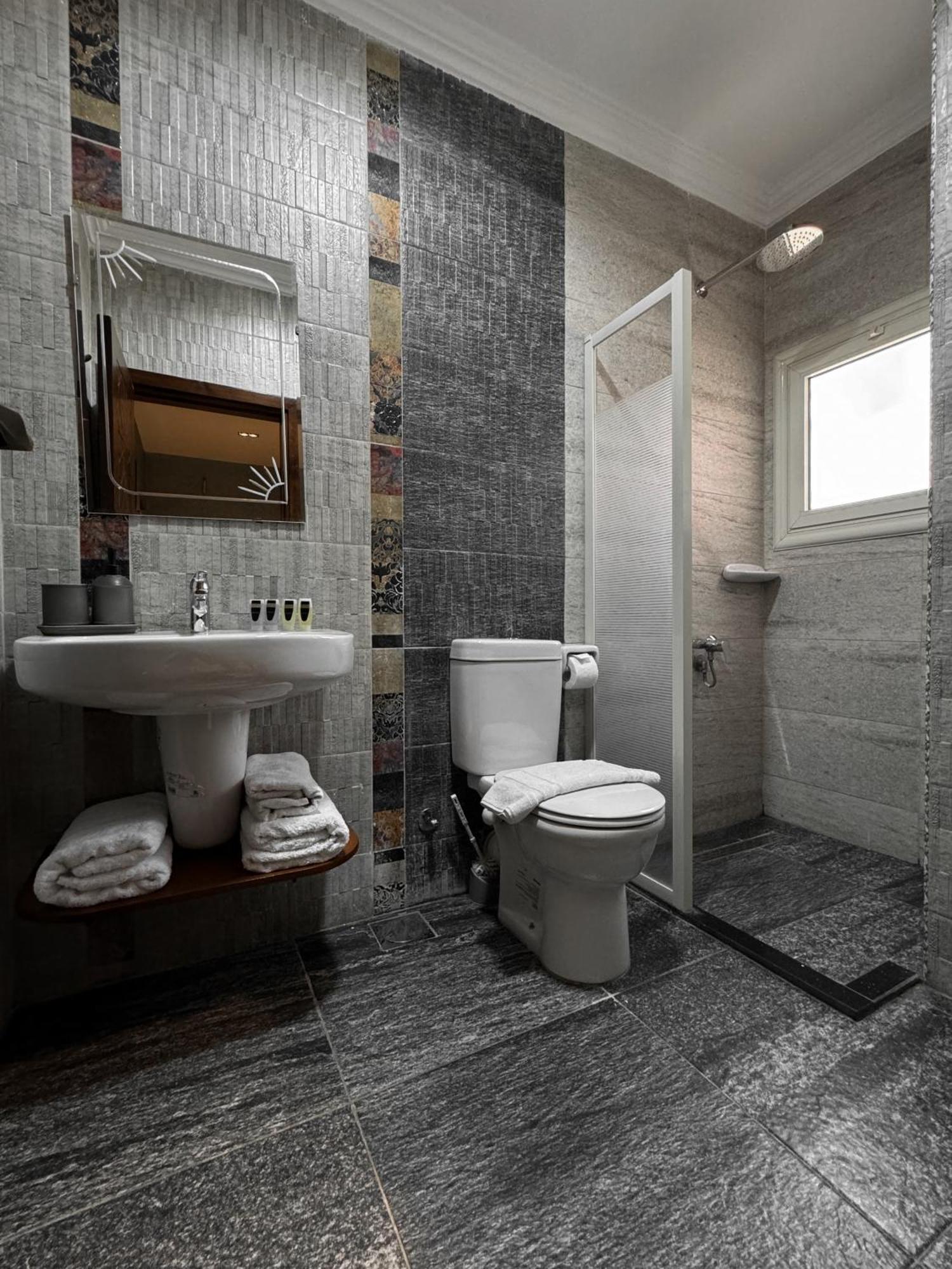 Jimmy Pyramids Hotel Kafret el-Gabal Екстериор снимка