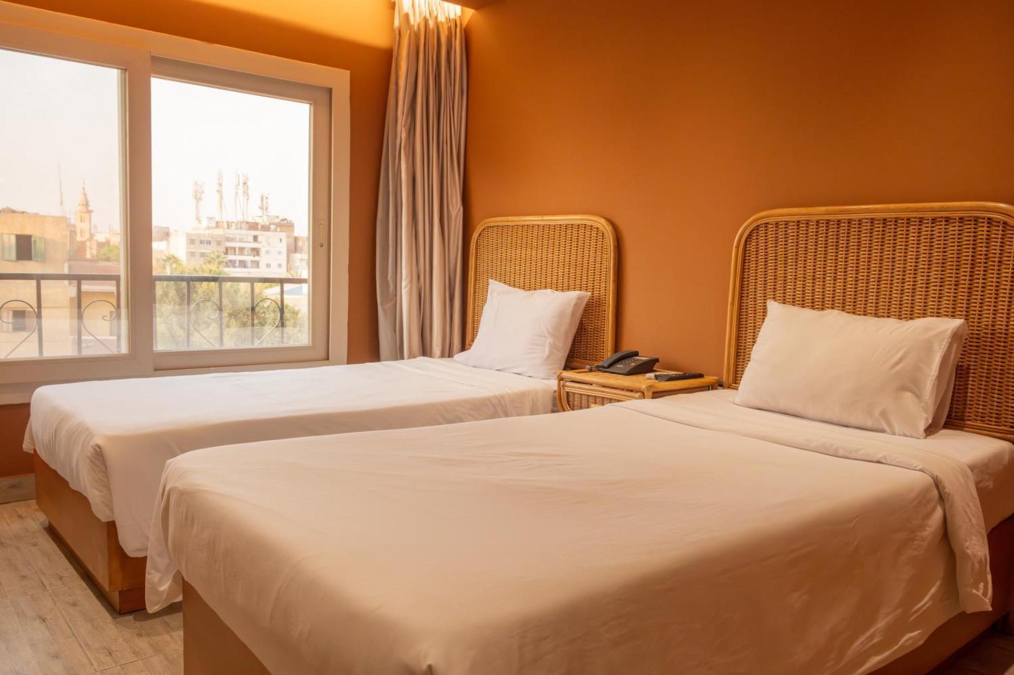 Jimmy Pyramids Hotel Kafret el-Gabal Екстериор снимка