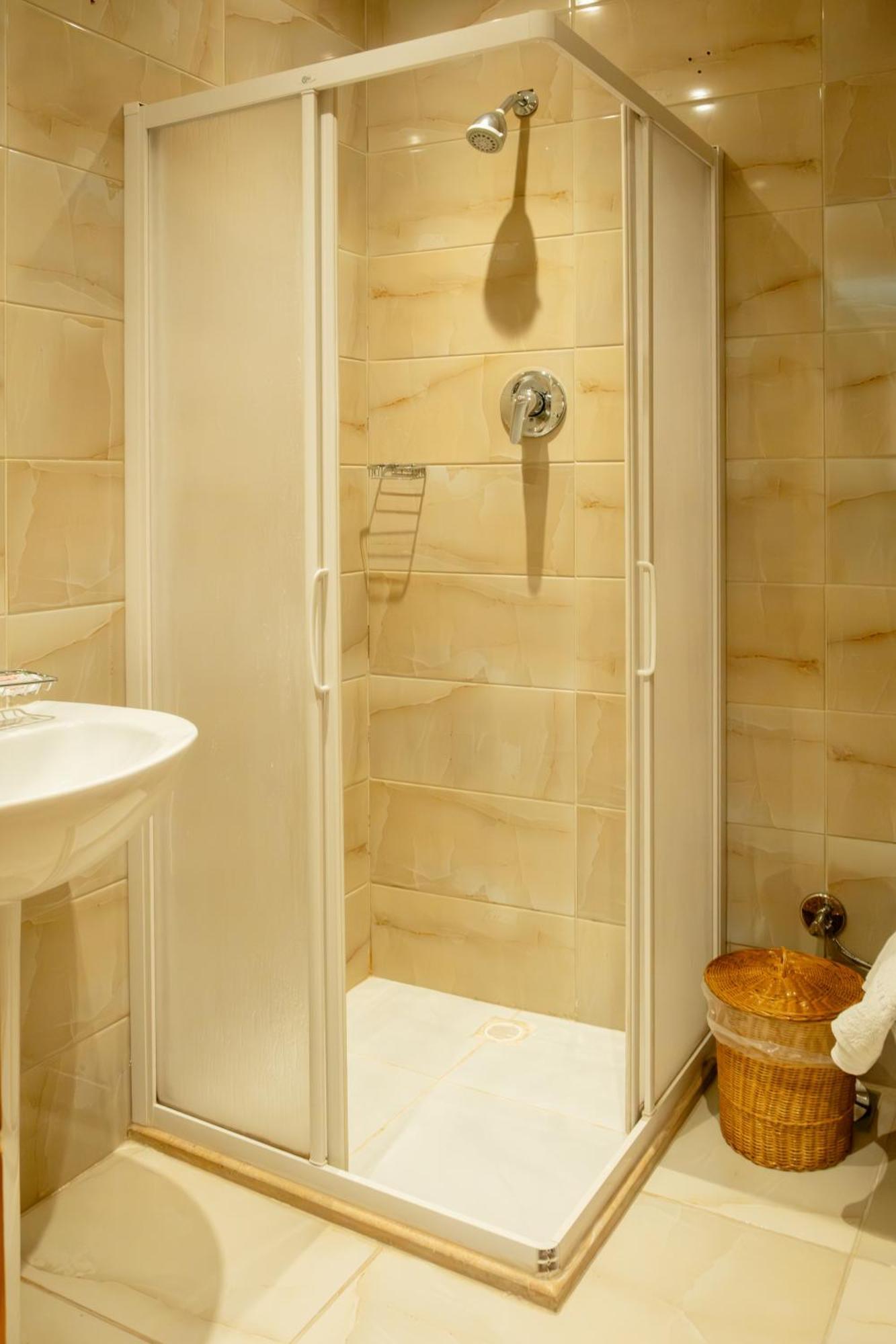 Jimmy Pyramids Hotel Kafret el-Gabal Екстериор снимка